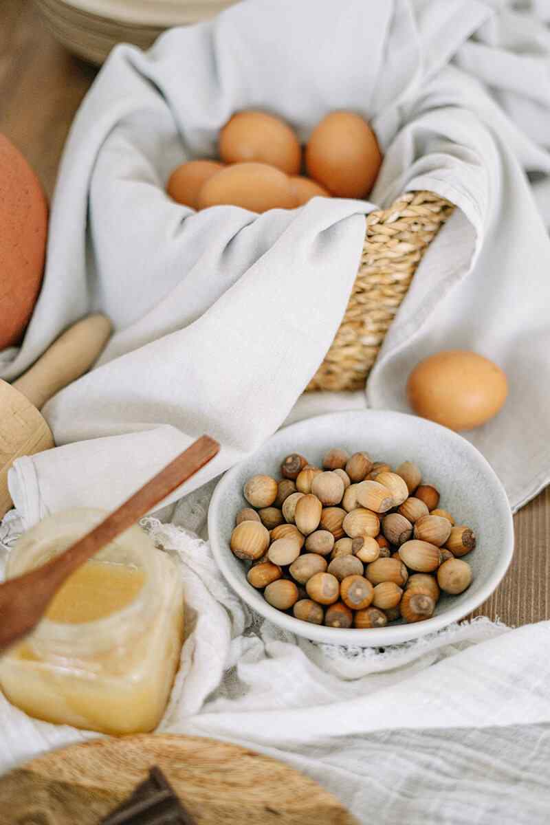 https://www.yolkeggs.co.uk/wp-content/uploads/2021/03/inner_image_02.jpg
